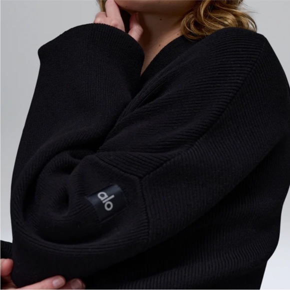 ALO Scholar Crewneck Sweater - Picture 9 of 11